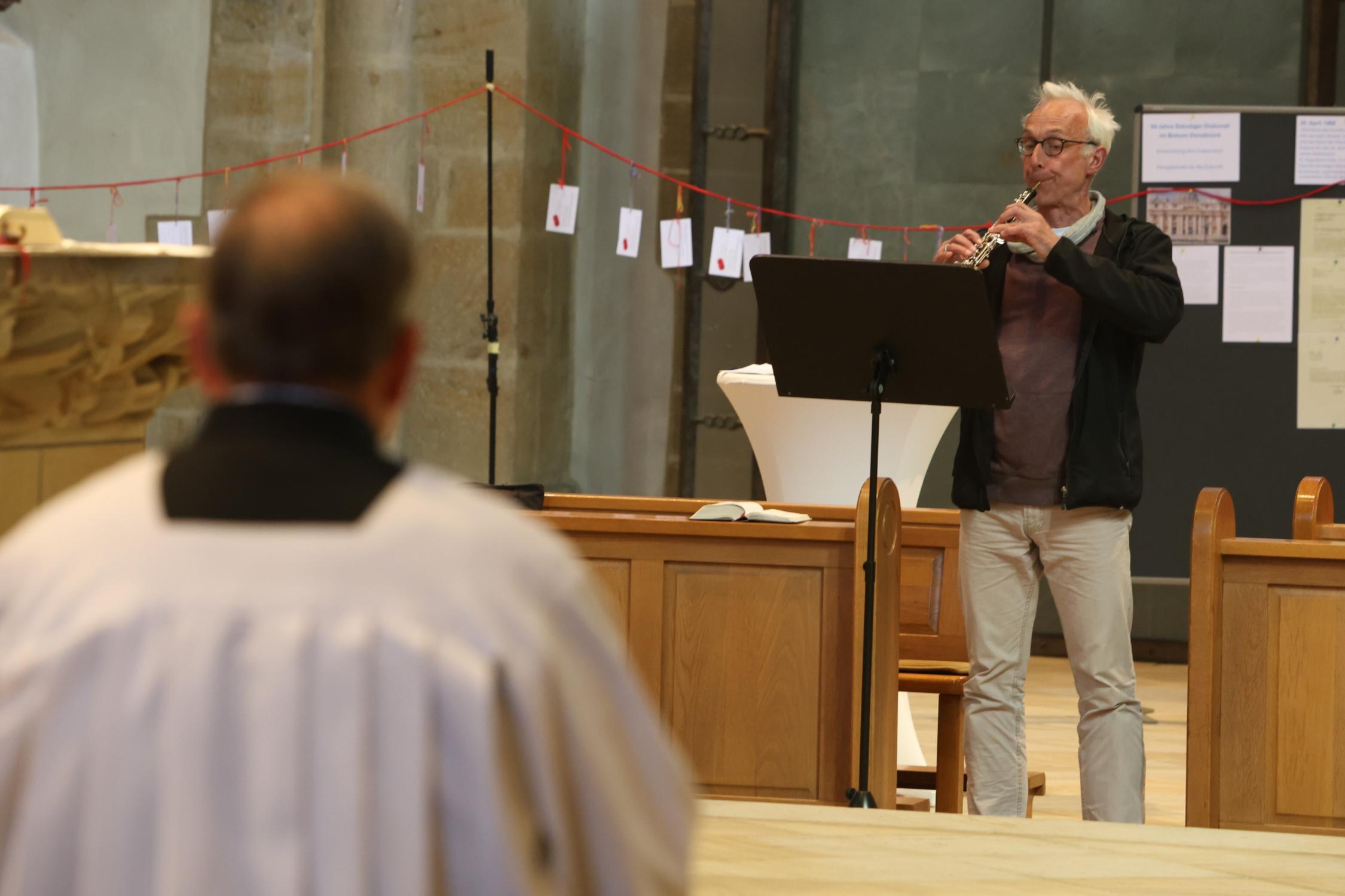 Diakon Daul mit der Oboe