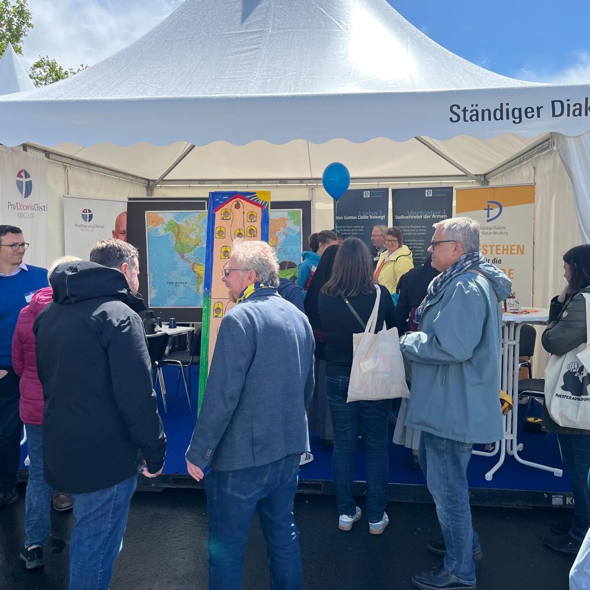 Stand beim Katholikentag 2026