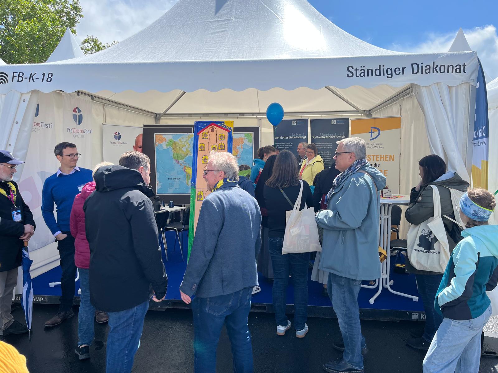Stand beim Katholikentag 2026