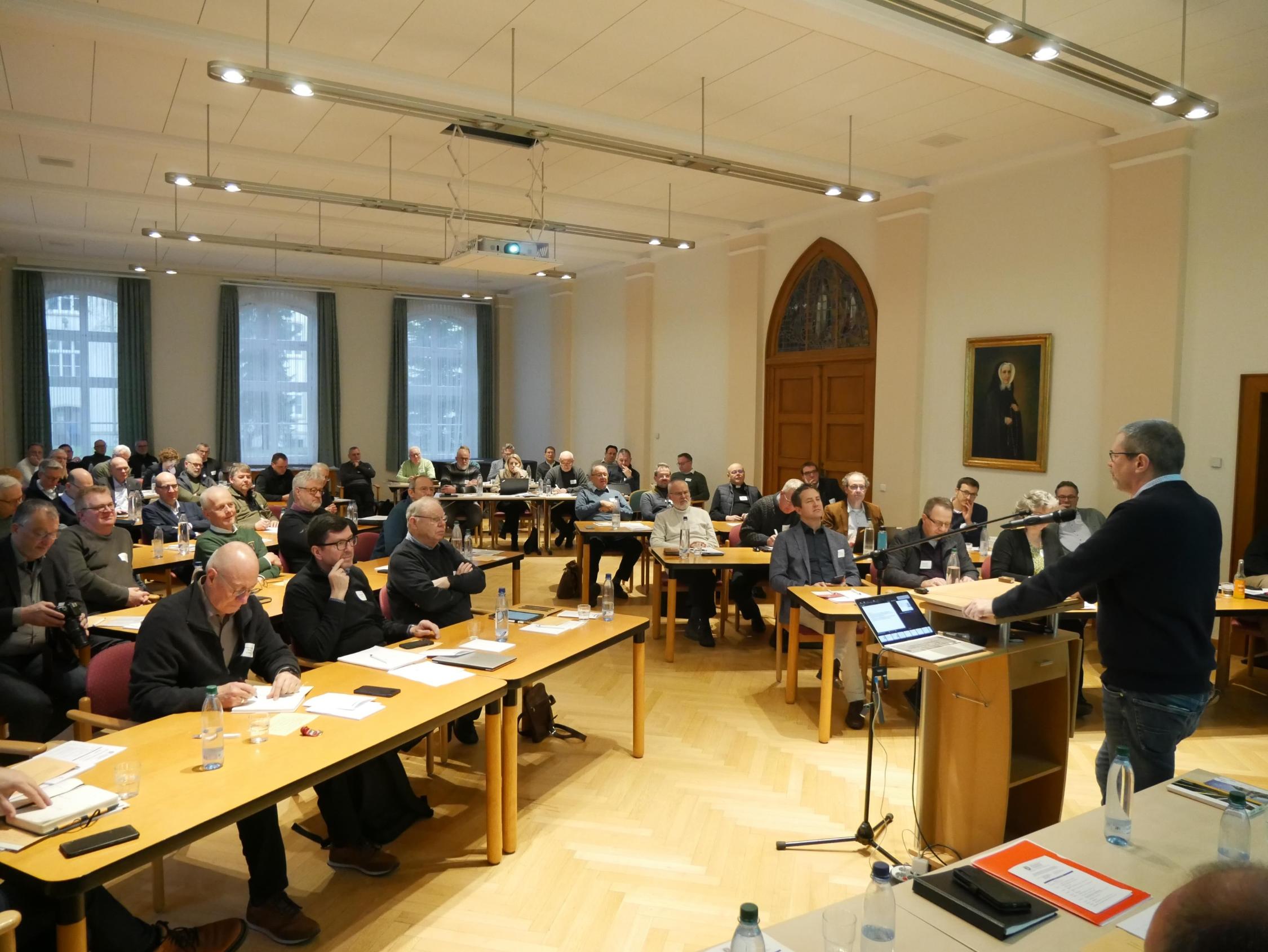 Referat von Dr.Tobias Kläden von KAMP